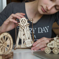 UGears STEM Lab Pendulum additional image