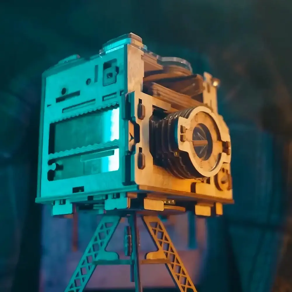 Sherlock's Camera Wooden Escape Room in a Box