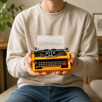 Jaki Mini Mechanical Typewriter Brick Kit additional image