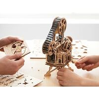 Robotime Mechanical Gears Vitascope Vintage Movie Projector additional image