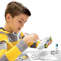 Hot Wheels Maker Kitz DIY Design Race Kit main image