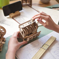 UGears STEM Lab Counter