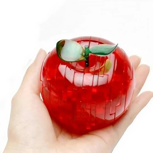 3D Red Apple Crystal Puzzle By assembling the interlocking pieces of