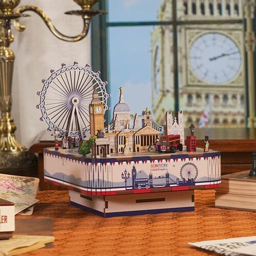 London 3D Rotating Music Box Kit