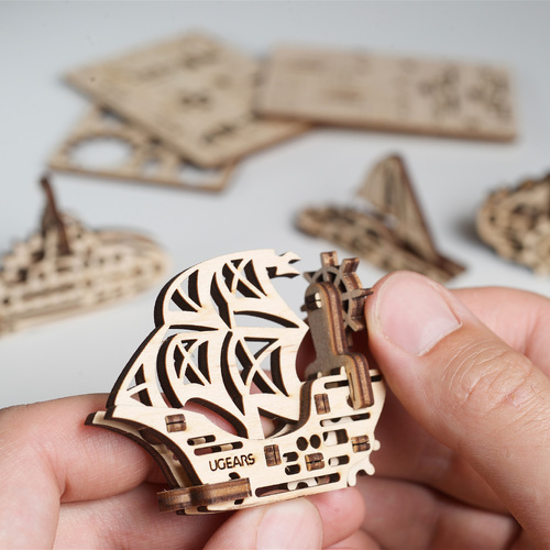 UGears Ships UFidgets