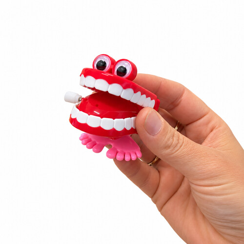Wind Up Jumping Teeth